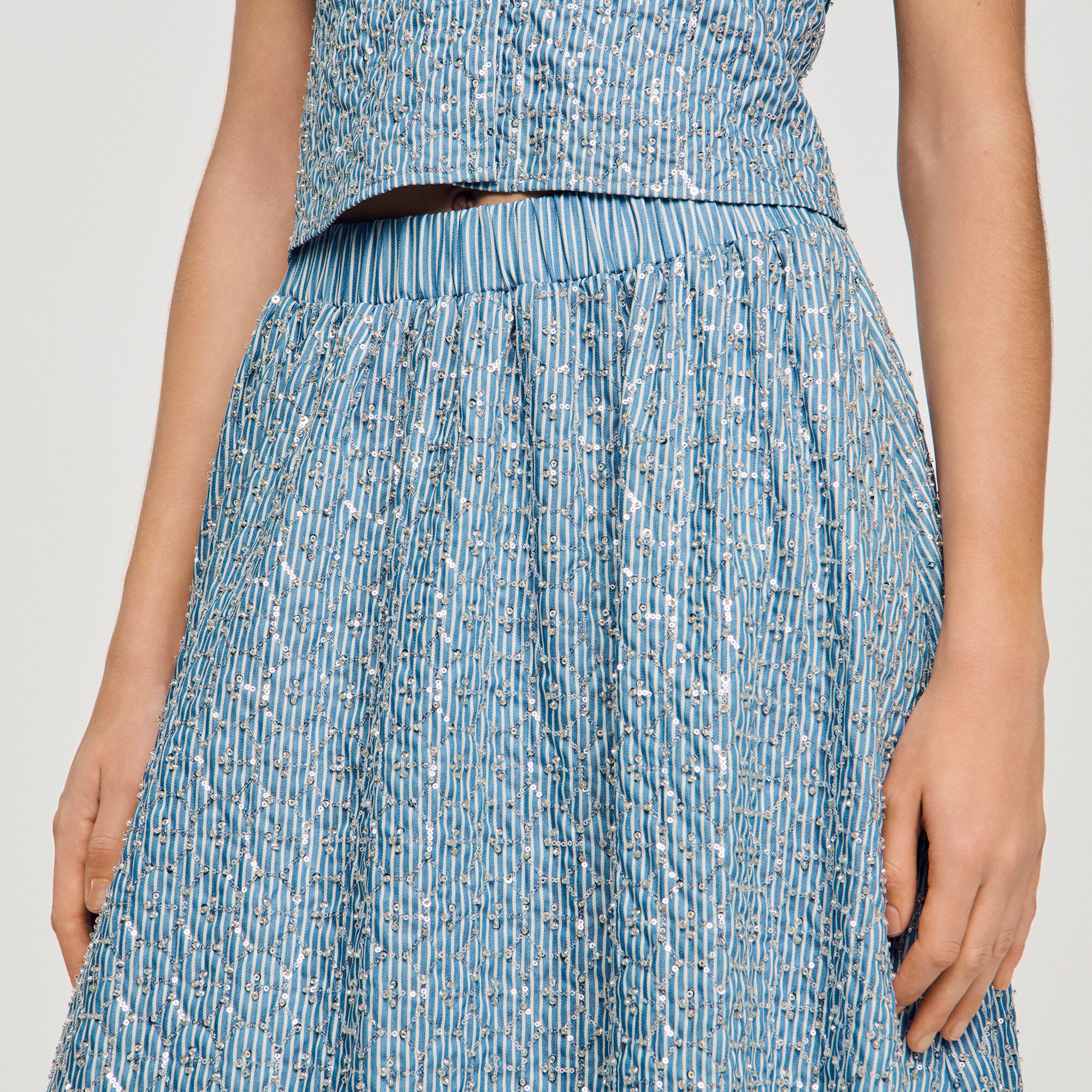 Maxi sequined skirt