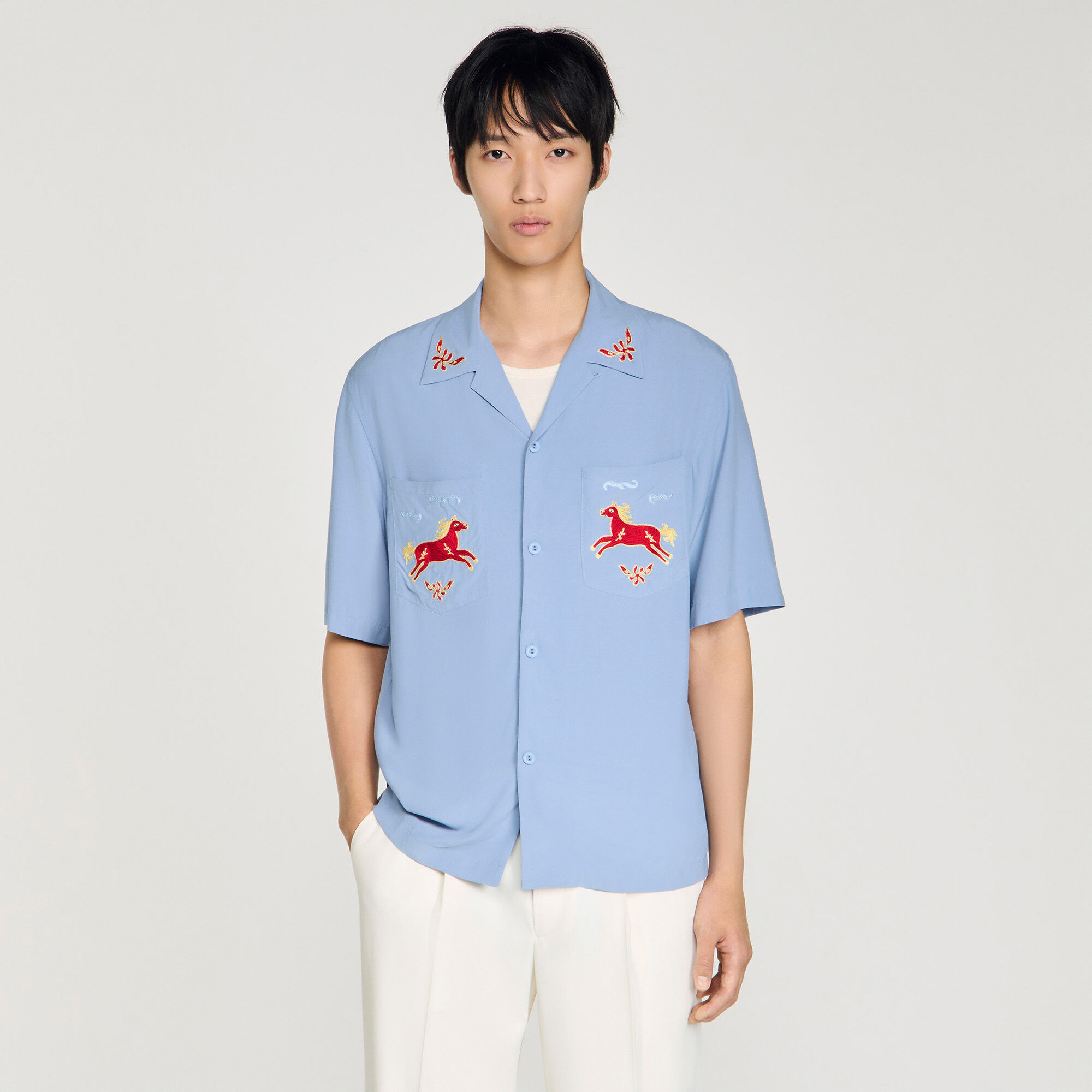 Embroidered horse loose-fit shirt