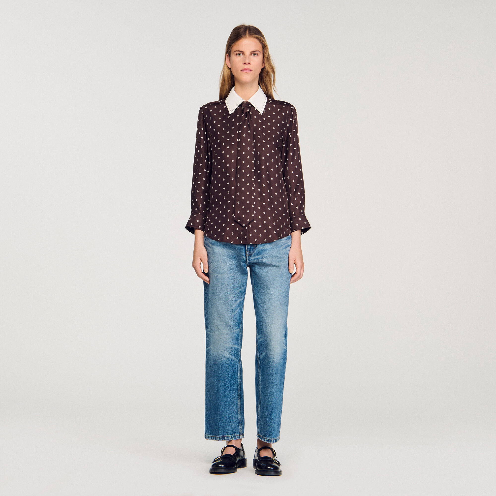 Flowy printed shirt with removable tie