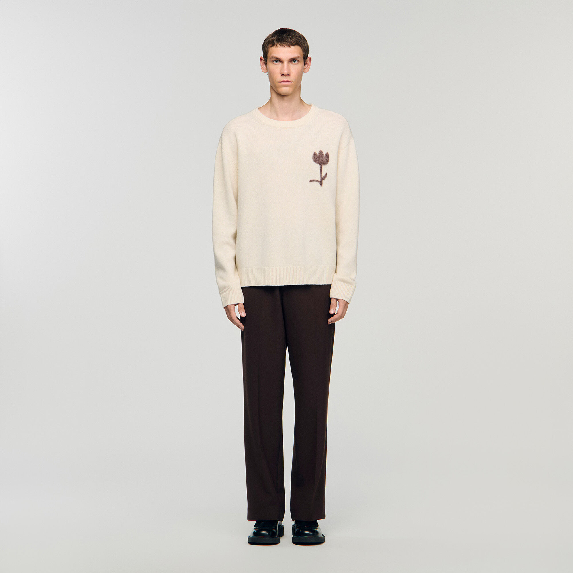 Wool sweater with flower detail