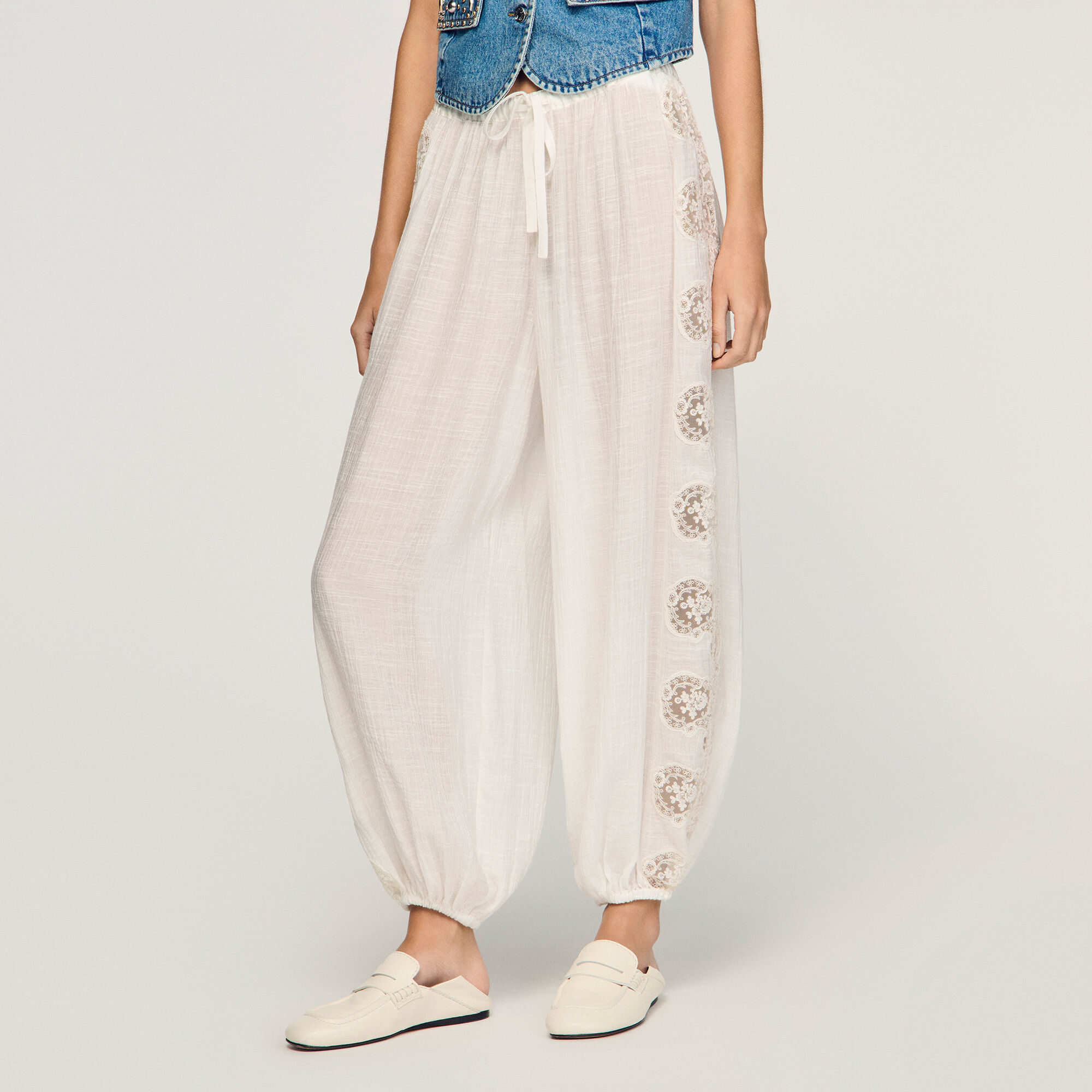 Crinkled balloon pants