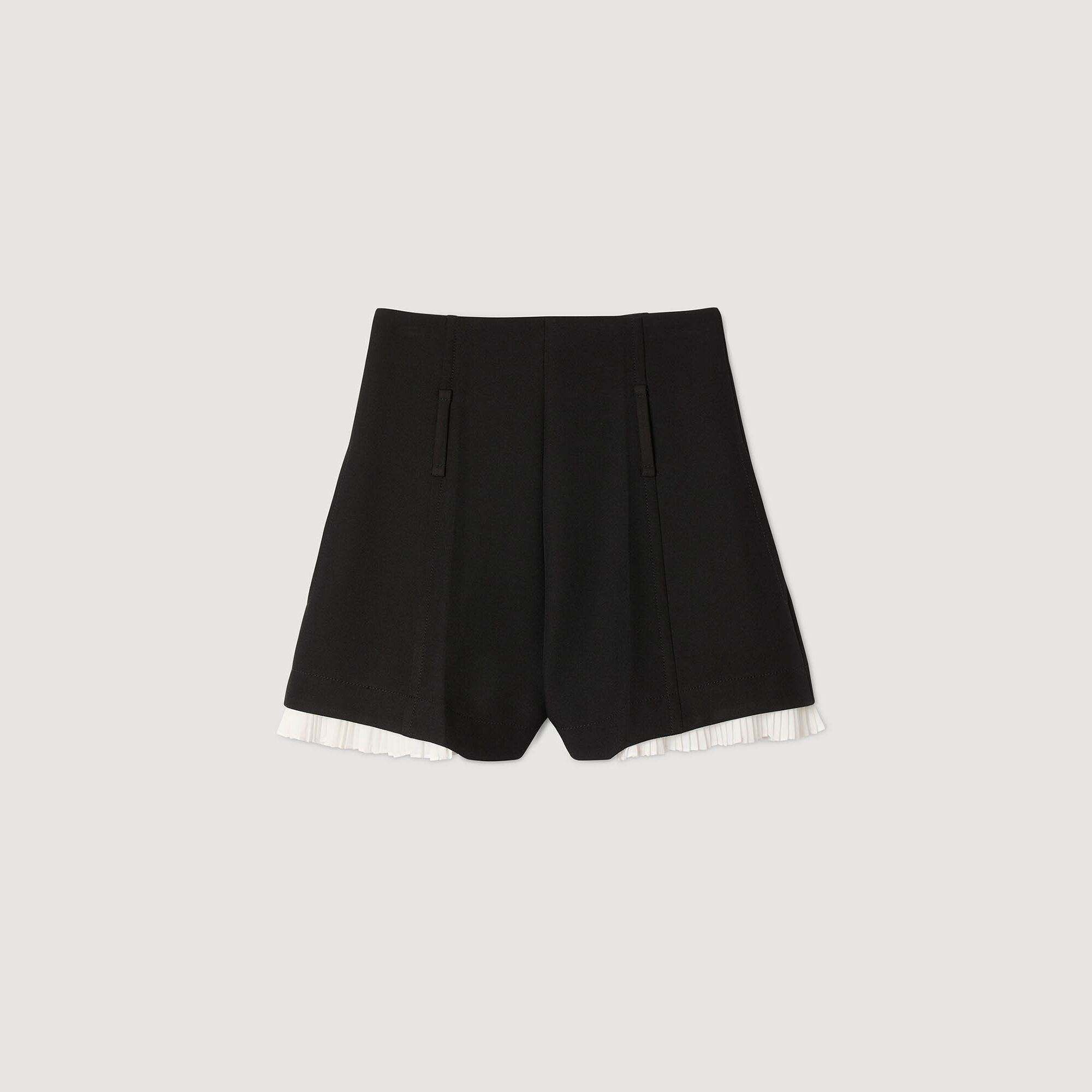 Tailored pleated shorts