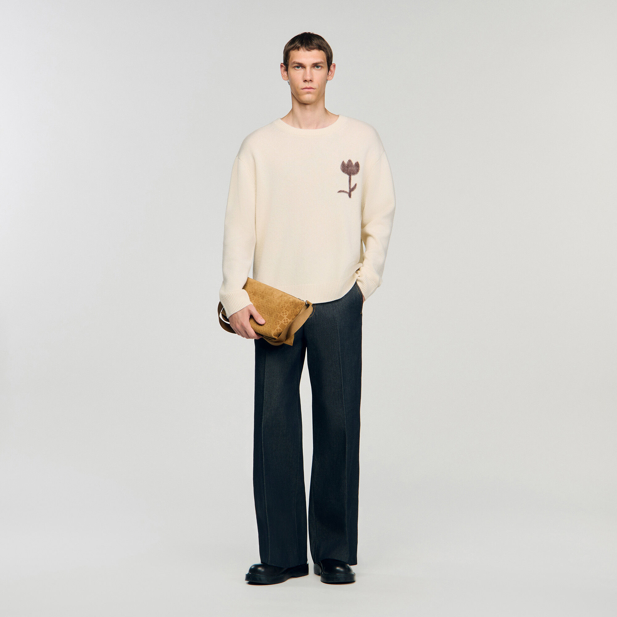 Square cross shoulder bag